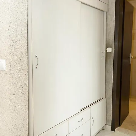 *sea View* 1-bd Lovely In Apartment